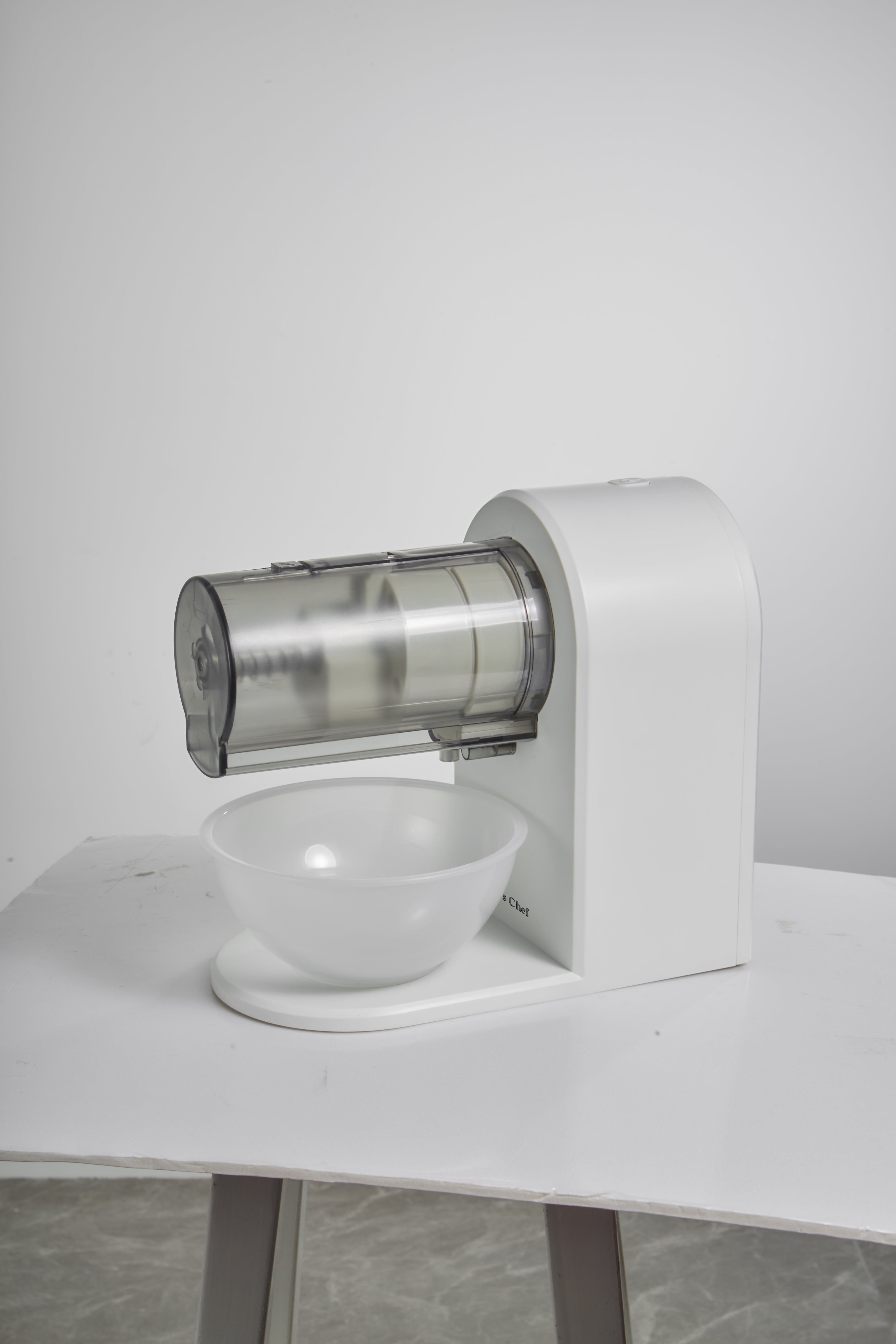 Genius Chef Snow Cone Shaved Ice Machine Electric Ice Shaver Machine with 2 Usable Plastic Ice Mold